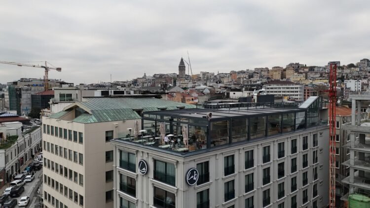Karaköy'de Restoran Seçenekleri Arayanlar İçin Ideal Adres: Loi Bosphorus