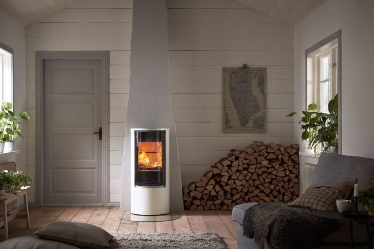 Evinizi Sıcak ve Rahat Bir Yuvaya Dönüştürmek İçin Doğru Sobayı Seçin