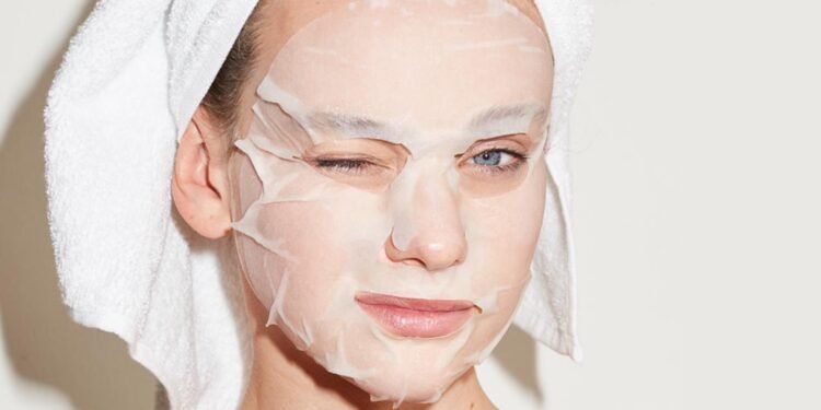 İhtiyacınız Olan En İyi 8 Kağıt Maske: Cilt Bakım Rutininizin Temel Unsuru