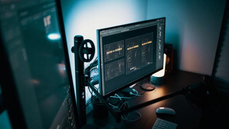 Yüksek Görüntü Kalitesiyle Projelerinizi Geliştirecek En İyi Monitör Seçenekleri