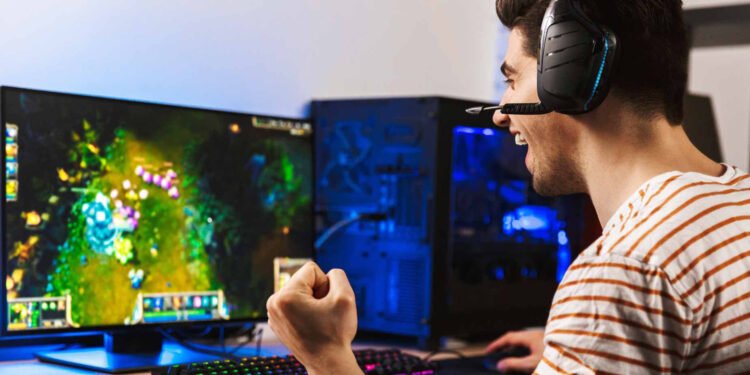 Güçlü Performansıyla Oyun Deneyiminizi Zirveye Taşıyan En İyi Oyun Monitörleri