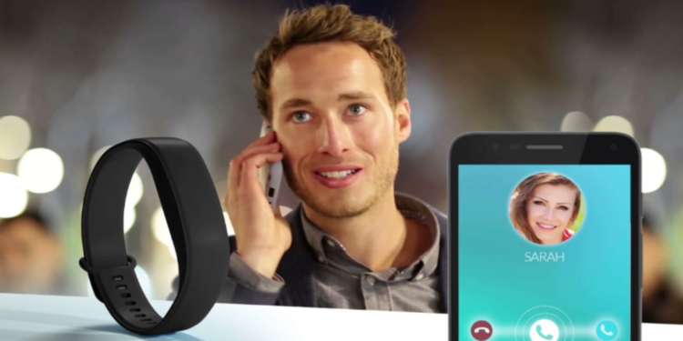 Alcatel Moveband MB20G Akıllı Bileklik: İnceleme ve Kullanıcı Yorumları