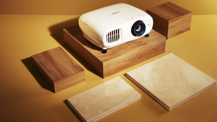 Epson EH TW7000 4K Projeksiyon Cihazı: İnceleme, Değerlendirme ve Teknik Özellikler