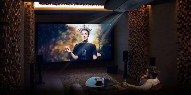 Evde Sinema Keyfini Artıracak 12 Projeksiyon Cihazı Önerisi