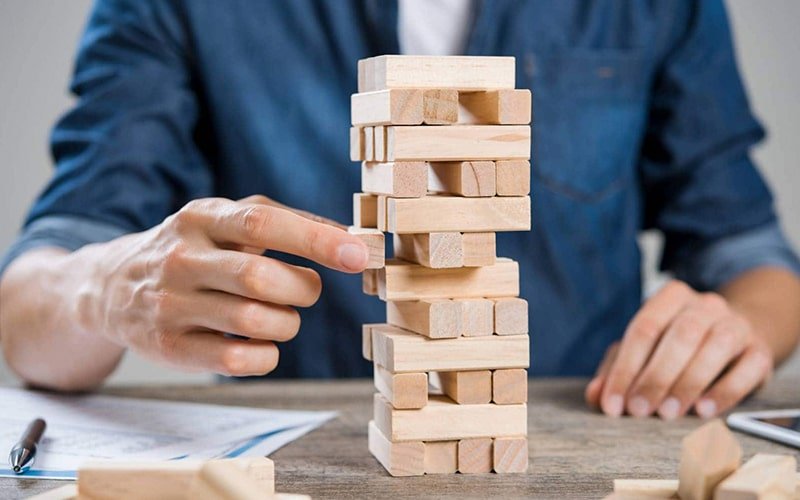 Jenga Oyununu Oynayanlar