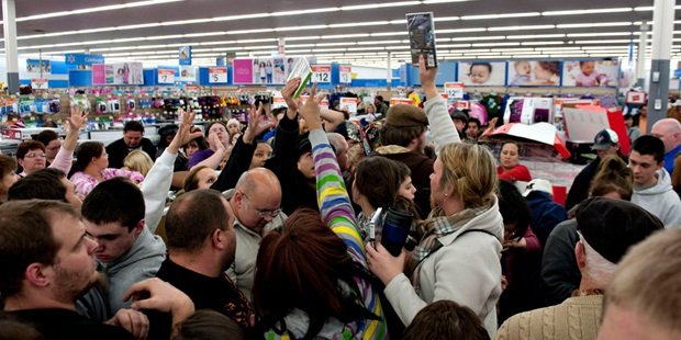 Black Friday'de İndirimlerle Alışveriş Çılgınlığı Yaşatan Markalar