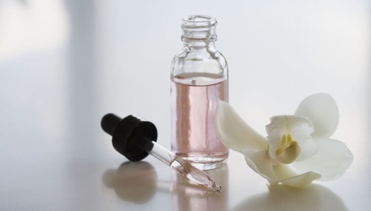 Parfüm Yapımında Tüm İpuçlarıyla: Evde Nasıl Yapılır?